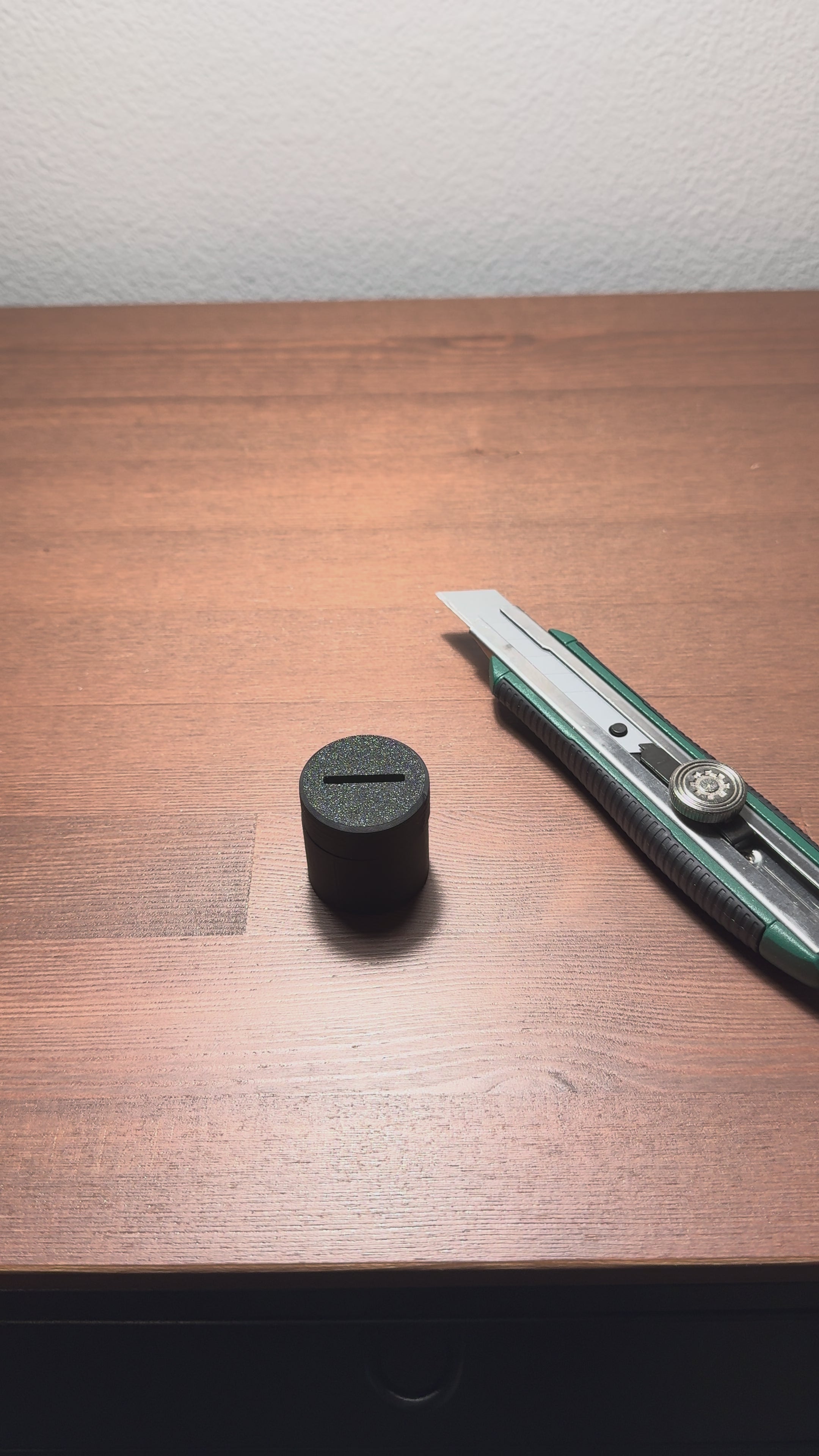 Blade Brake - Safely Snap Off Blades